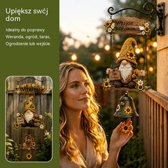 🔔 Witamy gości w wyjątkowym stylu! Krasnal ogrodowy z dzwonkiem i tabliczką „Welcome” 🏡✨